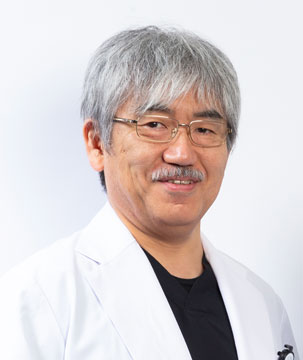 院長鵜野 起久也近影